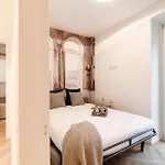 Stella - By Myhomeincomo Apartament