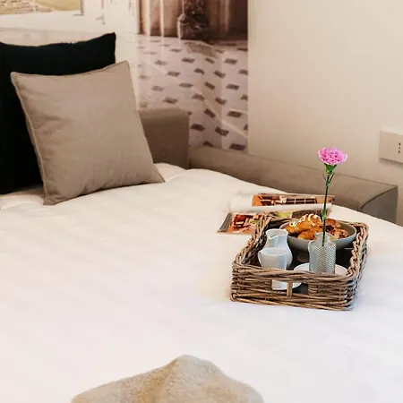 Apartament Stella - By Myhomeincomo